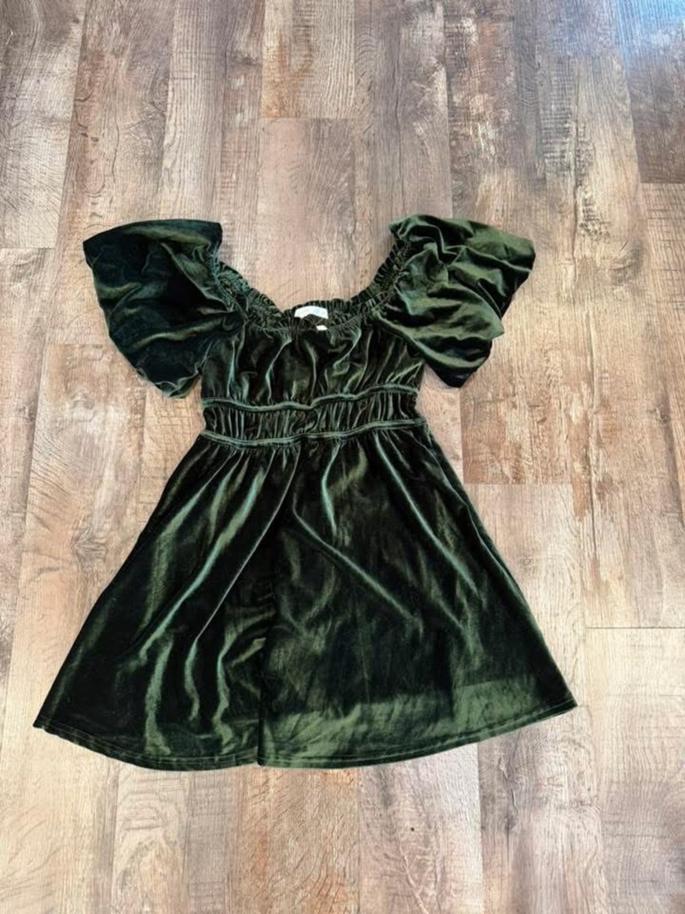 Altar'd State Velvet Puff-Sleeve Mini Dress in Dark Green